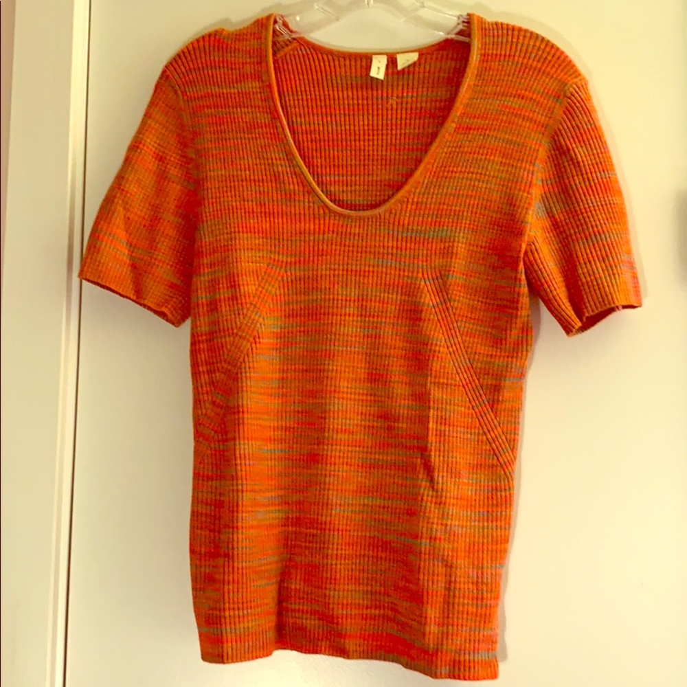 Short sleeve top